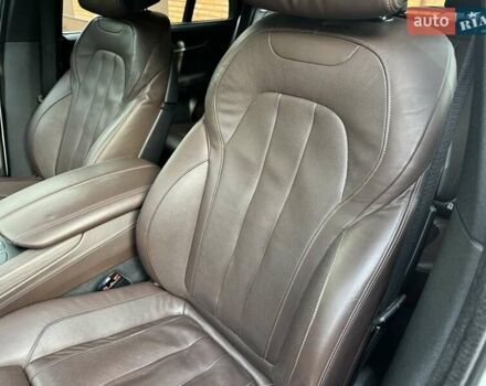 Білий БМВ Х5, об'ємом двигуна 2.99 л та пробігом 185 тис. км за 35500 $, фото 31 на Automoto.ua