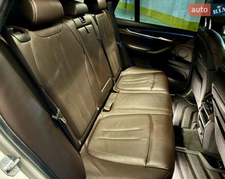 Білий БМВ Х5, об'ємом двигуна 3 л та пробігом 180 тис. км за 35000 $, фото 52 на Automoto.ua