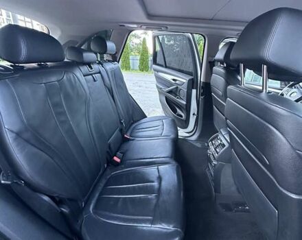 Белый БМВ Х5, объемом двигателя 2.98 л и пробегом 139 тыс. км за 24000 $, фото 3 на Automoto.ua