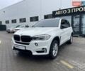 Белый БМВ Х5, объемом двигателя 2 л и пробегом 170 тыс. км за 23999 $, фото 1 на Automoto.ua