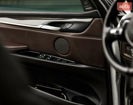 Белый БМВ Х5, объемом двигателя 4.39 л и пробегом 150 тыс. км за 26400 $, фото 20 на Automoto.ua