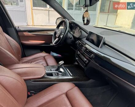 БМВ Х5 2014 в Бучаче на Automoto.ua Белый БМВ Х5, объемом двигателя 2.99 л и пробегом 211 тыс. км за 29500 $, фото 13 на Automoto.ua