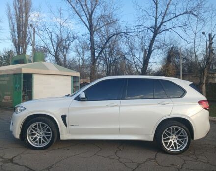 Белый БМВ Х5, объемом двигателя 3 л и пробегом 240 тыс. км за 31000 $, фото 5 на Automoto.ua