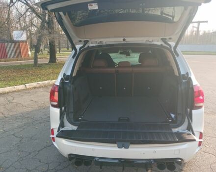 Белый БМВ Х5, объемом двигателя 3 л и пробегом 240 тыс. км за 31000 $, фото 10 на Automoto.ua