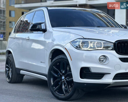 Белый БМВ Х5, объемом двигателя 2.99 л и пробегом 220 тыс. км за 27999 $, фото 4 на Automoto.ua