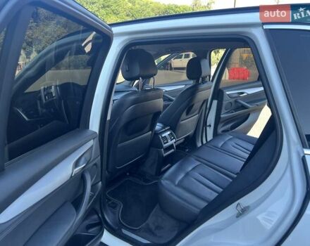 Белый БМВ Х5, объемом двигателя 2 л и пробегом 220 тыс. км за 27500 $, фото 9 на Automoto.ua