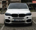 Белый БМВ Х5, объемом двигателя 4.39 л и пробегом 150 тыс. км за 26400 $, фото 2 на Automoto.ua