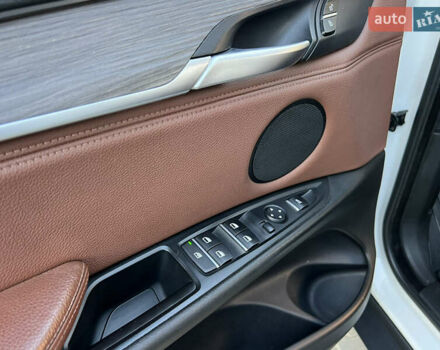 Белый БМВ Х5, объемом двигателя 2 л и пробегом 170 тыс. км за 23500 $, фото 7 на Automoto.ua