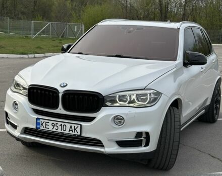 Белый БМВ Х5, объемом двигателя 3 л и пробегом 193 тыс. км за 23999 $, фото 1 на Automoto.ua