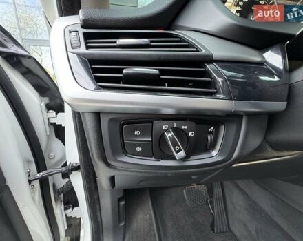 Білий БМВ Х5, об'ємом двигуна 2.99 л та пробігом 162 тис. км за 34300 $, фото 60 на Automoto.ua