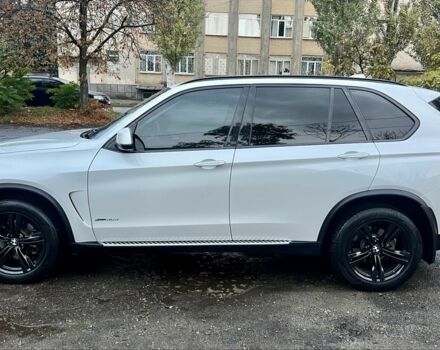 Белый БМВ Х5, объемом двигателя 3 л и пробегом 206 тыс. км за 29000 $, фото 15 на Automoto.ua