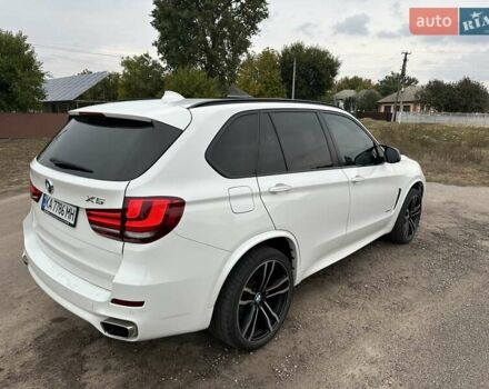 Белый БМВ Х5, объемом двигателя 2.98 л и пробегом 140 тыс. км за 23500 $, фото 4 на Automoto.ua