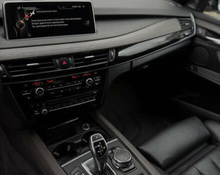 Белый БМВ Х5, объемом двигателя 2.99 л и пробегом 143 тыс. км за 34500 $, фото 9 на Automoto.ua