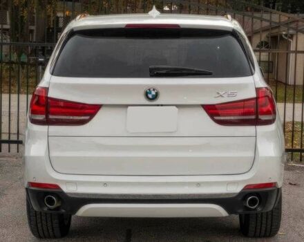 Белый БМВ Х5, объемом двигателя 3 л и пробегом 86 тыс. км за 3100 $, фото 4 на Automoto.ua