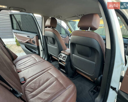 Белый БМВ Х5, объемом двигателя 2 л и пробегом 169 тыс. км за 23800 $, фото 82 на Automoto.ua