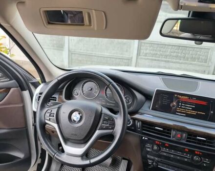 Белый БМВ Х5, объемом двигателя 3 л и пробегом 85 тыс. км за 25000 $, фото 21 на Automoto.ua