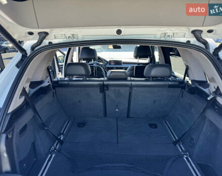 Белый БМВ Х5, объемом двигателя 2.98 л и пробегом 159 тыс. км за 20300 $, фото 10 на Automoto.ua