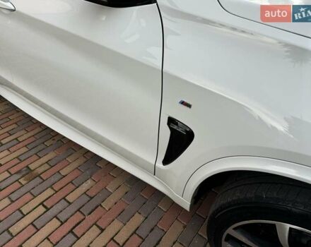 Білий БМВ Х5, об'ємом двигуна 2.99 л та пробігом 185 тис. км за 35500 $, фото 21 на Automoto.ua
