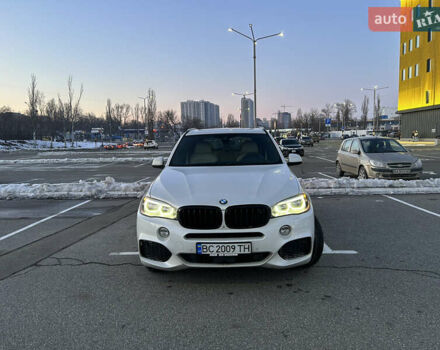 Белый БМВ Х5, объемом двигателя 3 л и пробегом 284 тыс. км за 25800 $, фото 10 на Automoto.ua