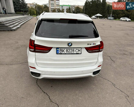 Білий БМВ Х5, об'ємом двигуна 2.99 л та пробігом 215 тис. км за 35000 $, фото 21 на Automoto.ua