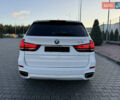БМВ Х5 2014 в Днепре (Днепропетровске) на Automoto.ua Белый БМВ Х5, объемом двигателя 2.98 л и пробегом 140 тыс. км за 29000 $, фото 8 на Automoto.ua