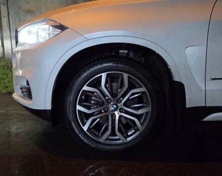 Белый БМВ Х5, объемом двигателя 2.98 л и пробегом 168 тыс. км за 26000 $, фото 6 на Automoto.ua