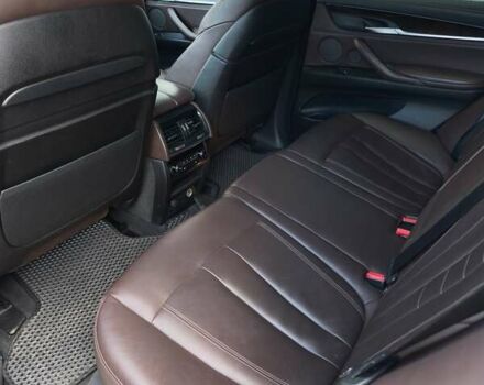 Белый БМВ Х5, объемом двигателя 3 л и пробегом 85 тыс. км за 25000 $, фото 1 на Automoto.ua