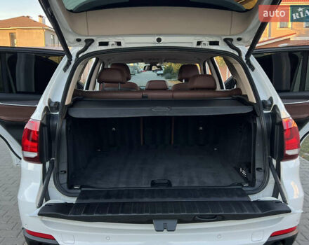 Белый БМВ Х5, объемом двигателя 2 л и пробегом 170 тыс. км за 23500 $, фото 19 на Automoto.ua