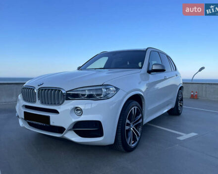 Белый БМВ Х5, объемом двигателя 3 л и пробегом 184 тыс. км за 32000 $, фото 8 на Automoto.ua
