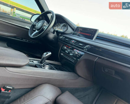 БМВ Х5 2014 в Днепре (Днепропетровске) на Automoto.ua Белый БМВ Х5, объемом двигателя 2.98 л и пробегом 140 тыс. км за 29000 $, фото 36 на Automoto.ua