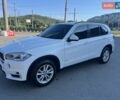 Белый БМВ Х5, объемом двигателя 2 л и пробегом 220 тыс. км за 27500 $, фото 3 на Automoto.ua
