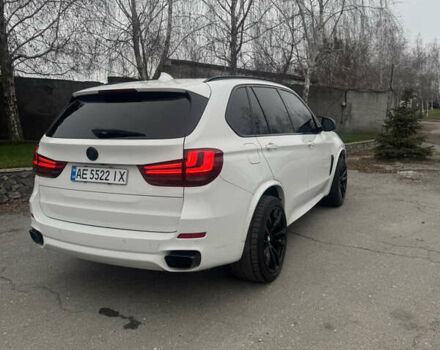 Белый БМВ Х5, объемом двигателя 3 л и пробегом 200 тыс. км за 25000 $, фото 3 на Automoto.ua
