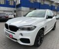 Белый БМВ Х5, объемом двигателя 3 л и пробегом 180 тыс. км за 34990 $, фото 28 на Automoto.ua