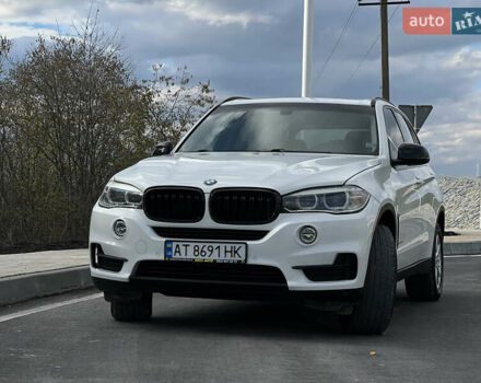 Белый БМВ Х5, объемом двигателя 2.98 л и пробегом 135 тыс. км за 20000 $, фото 2 на Automoto.ua
