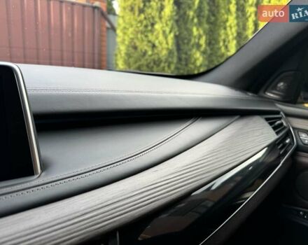 Білий БМВ Х5, об'ємом двигуна 2.99 л та пробігом 185 тис. км за 35500 $, фото 42 на Automoto.ua