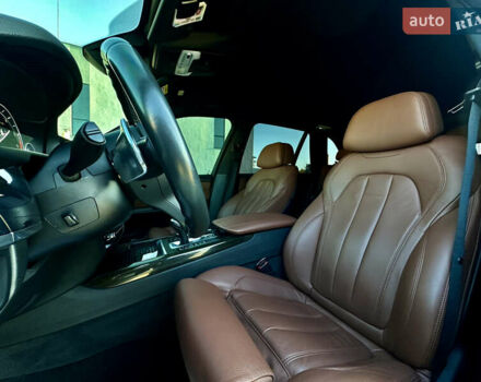 Белый БМВ Х5, объемом двигателя 2.99 л и пробегом 275 тыс. км за 25500 $, фото 30 на Automoto.ua