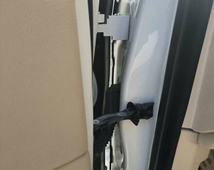 Білий БМВ Х5, об'ємом двигуна 3 л та пробігом 187 тис. км за 21999 $, фото 21 на Automoto.ua