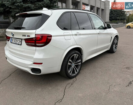 Білий БМВ Х5, об'ємом двигуна 2.99 л та пробігом 215 тис. км за 35000 $, фото 23 на Automoto.ua
