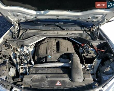 Білий БМВ Х5, об'ємом двигуна 2.98 л та пробігом 87 тис. км за 7400 $, фото 11 на Automoto.ua