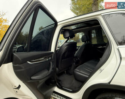 Белый БМВ Х5, объемом двигателя 3 л и пробегом 287 тыс. км за 23999 $, фото 38 на Automoto.ua