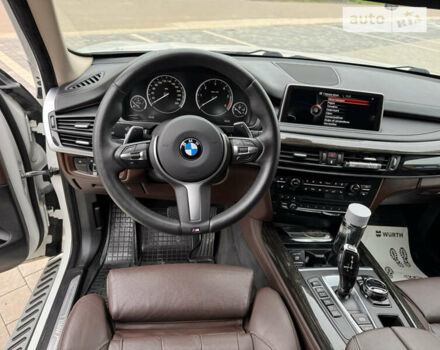 Білий БМВ Х5, об'ємом двигуна 2.99 л та пробігом 185 тис. км за 35000 $, фото 13 на Automoto.ua