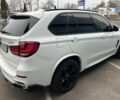 Білий БМВ Х5, об'ємом двигуна 3 л та пробігом 102 тис. км за 25500 $, фото 4 на Automoto.ua