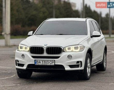 Білий БМВ Х5, об'ємом двигуна 2 л та пробігом 210 тис. км за 27000 $, фото 2 на Automoto.ua
