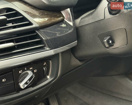 Белый БМВ Х5, объемом двигателя 3 л и пробегом 287 тыс. км за 23999 $, фото 28 на Automoto.ua