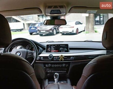 Белый БМВ Х5, объемом двигателя 2 л и пробегом 267 тыс. км за 23500 $, фото 14 на Automoto.ua