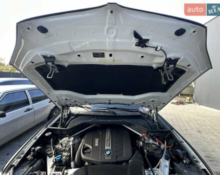 Белый БМВ Х5, объемом двигателя 2.99 л и пробегом 275 тыс. км за 25500 $, фото 44 на Automoto.ua