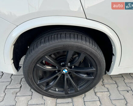 БМВ Х5 2014 в Днепре (Днепропетровске) на Automoto.ua Белый БМВ Х5, объемом двигателя 2.98 л и пробегом 140 тыс. км за 29000 $, фото 7 на Automoto.ua