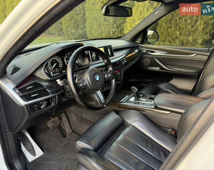 Белый БМВ Х5, объемом двигателя 3 л и пробегом 290 тыс. км за 25799 $, фото 6 на Automoto.ua