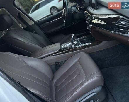 Белый БМВ Х5, объемом двигателя 2.99 л и пробегом 309 тыс. км за 23700 $, фото 36 на Automoto.ua