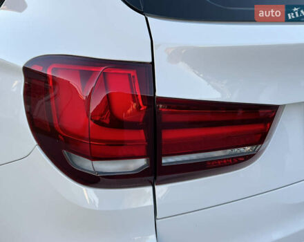 Белый БМВ Х5, объемом двигателя 2 л и пробегом 170 тыс. км за 23500 $, фото 44 на Automoto.ua